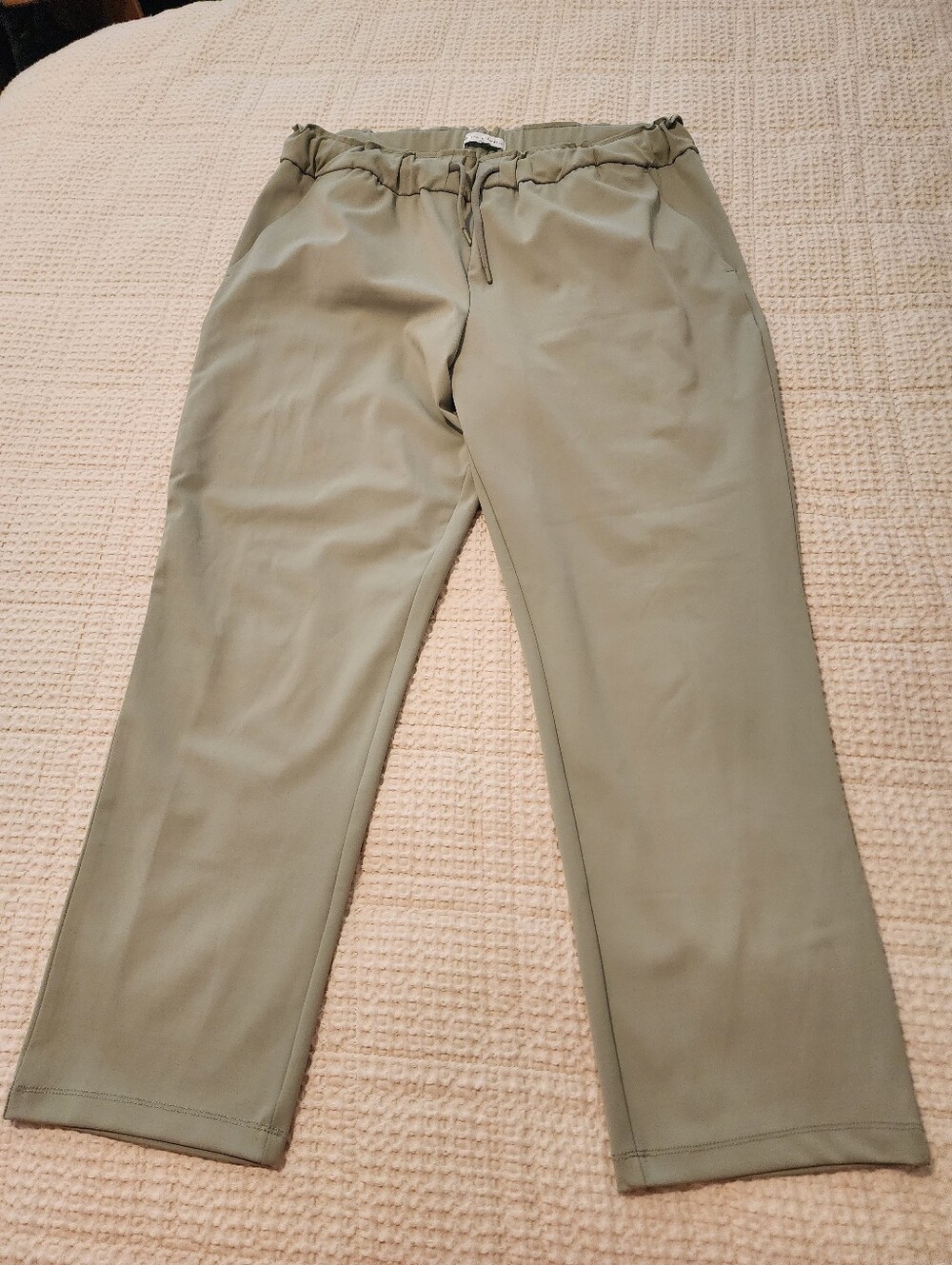 Maison D'Amelie Women's Sage Green Elastic Waist Drawstring Casual Joggers XL